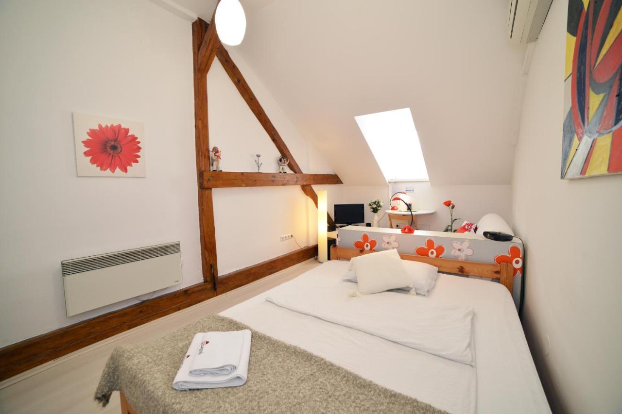 Studio Apartment White Zagreb Eksteriør bilde